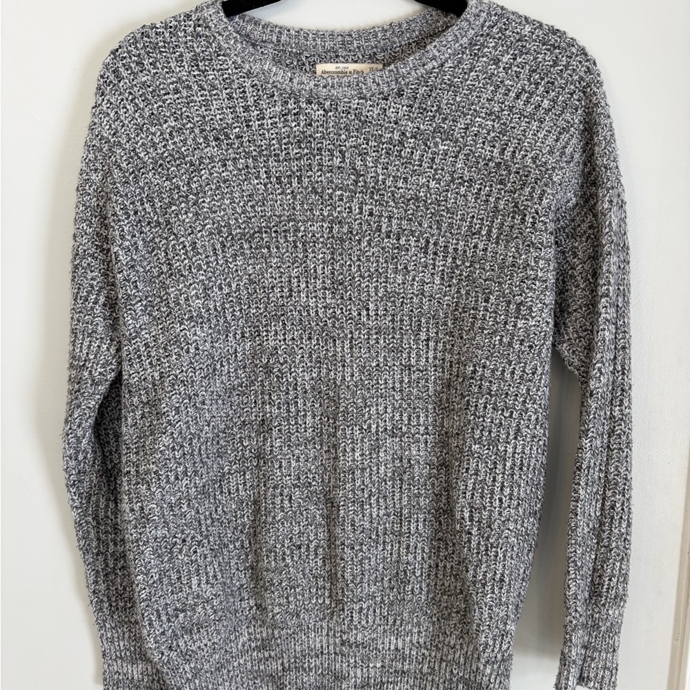 Abercrombie & Fitch Gray Crewneck Sweater
